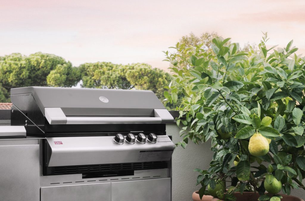 The 5 Top Benefits of Installing an Outdoor Kitchen